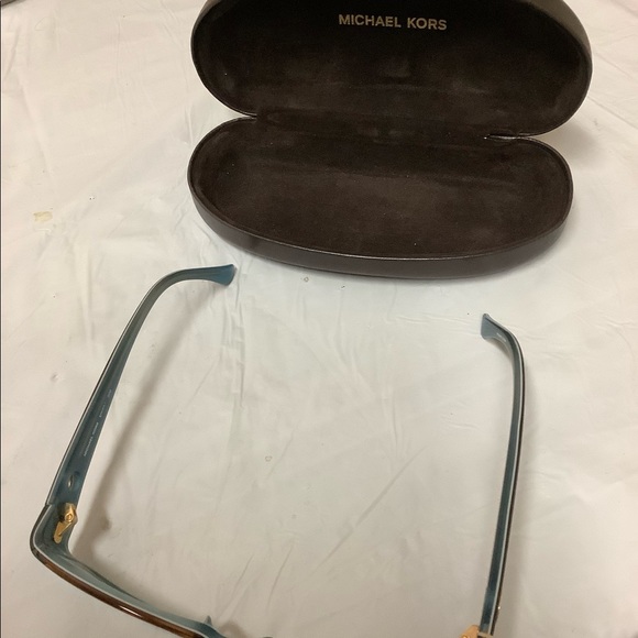 Michael Kors Eyeglasses and case - Picture 6 of 7